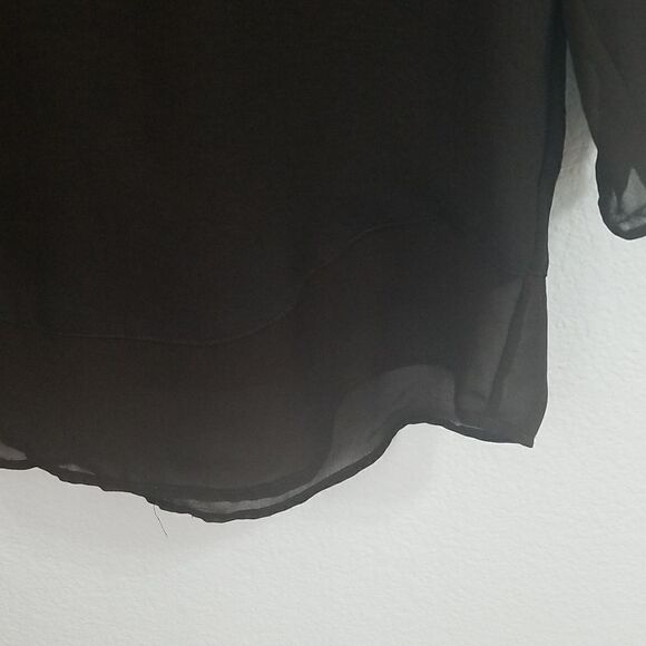 Express 3/4 tab sleeve top - Picture 11 of 12